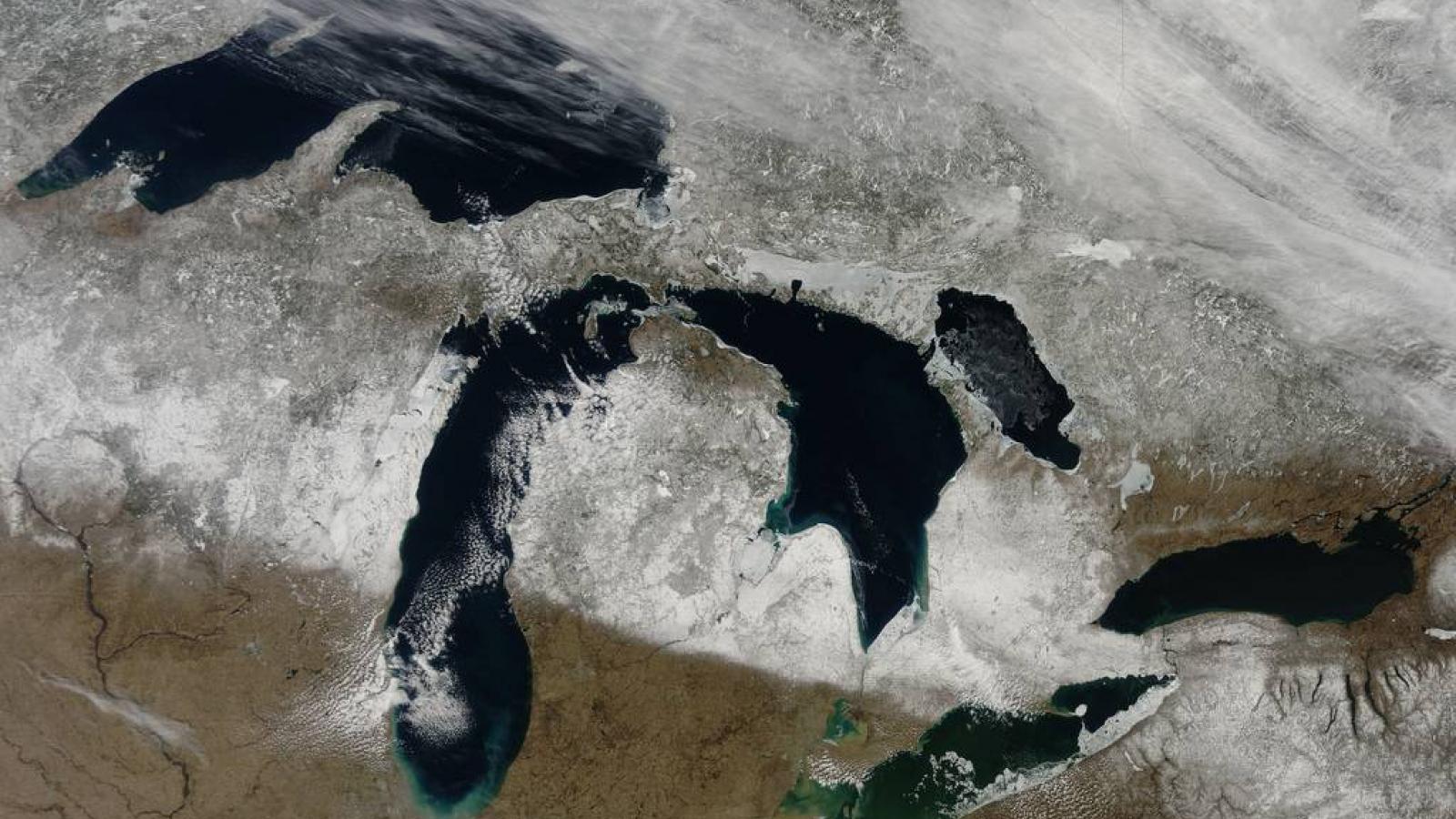 Great Lakes in Winter